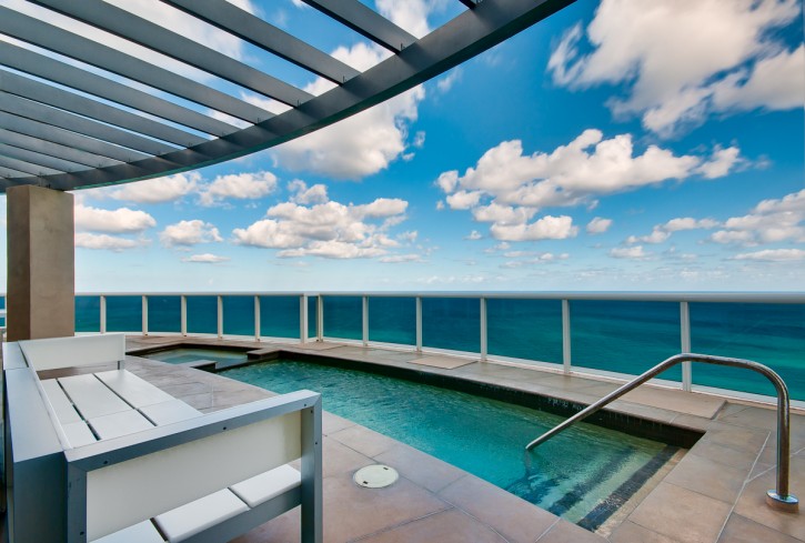 pool of penthouse