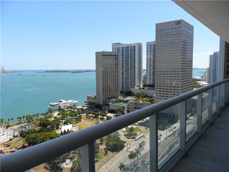 50 BISCAYNE BL 2606 Miami, FLORIDA 33132-2905